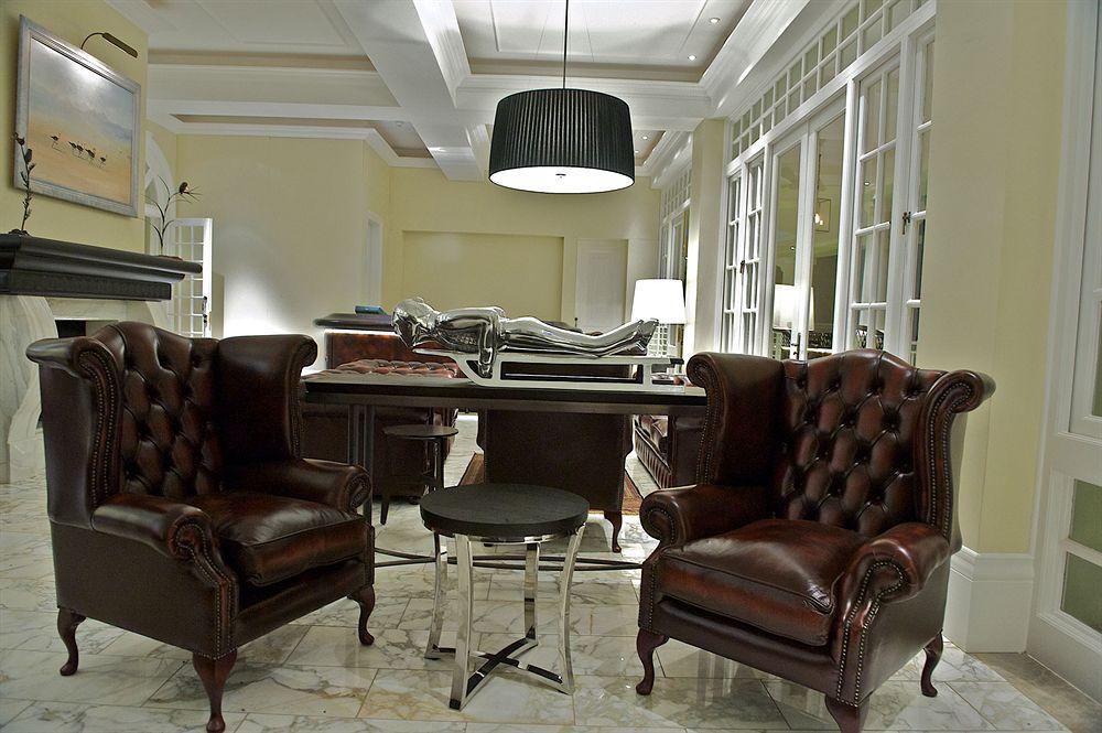 Hemingways Nairobi Hotell Exteriör bild