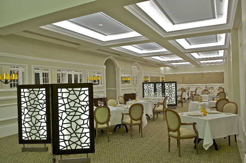 Hemingways Nairobi Hotell Exteriör bild